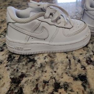 White Nike toddler size 6